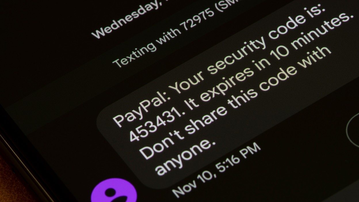 2fa code on smartphone